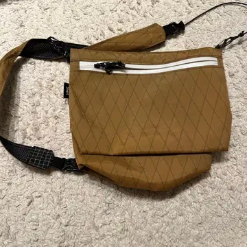 Shelt 브라운 다이아몬드 패턴 사코슈