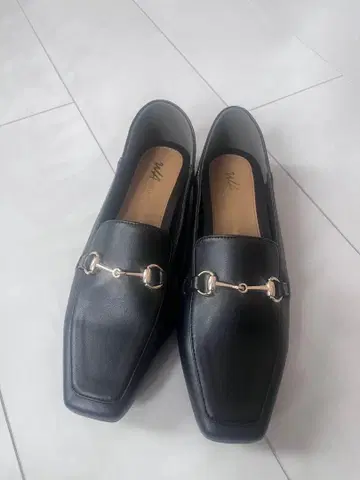 오리엔탈 트래픽 블랙 로퍼