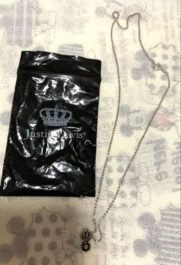저스틴 데이비스 목걸이