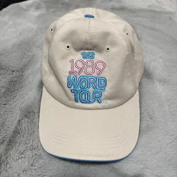 테일러 스위프트 1989 WORLD TOUR 야구 모자