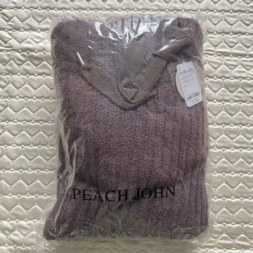 PEACH JOHN x 마츠시마 소 휘핑 리브 파자마
