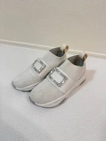 DIANA 비쥬 슬립온 화이트