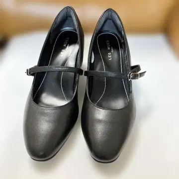 LES MUES 힐 24.5EEEE