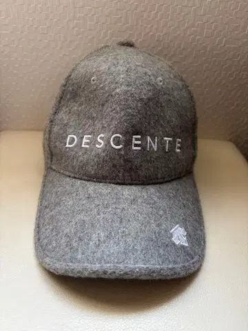 [ 새상품급 ] 데상트 골프 캡 그레이 울 혼방 겨울 여성용