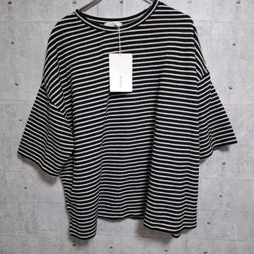 Classical Elf 새상품 리브 반팔 상의 봄