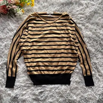 내추럴 뷰티 베이직 퓨어 울 니트 [ M ] 브라운 보더