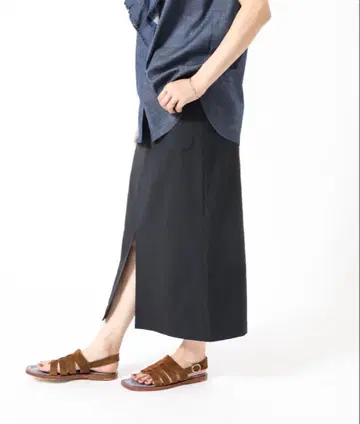 스트레치 슬릿 타이트 스커트 이에나