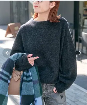 베이크루즈 보틀넥 돌먼 슬리브 니트