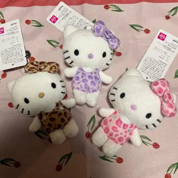 산리오 아베일 레오파드 무늬 헬로키티 마스코트 참 3종 세트