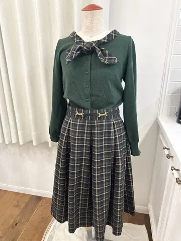 그린 컬러 체크 무늬 셋업 상하의 2세트