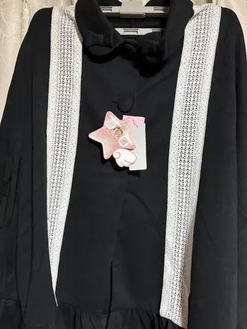 5 L 미사용 새상품 호시나 사쿠라코 시마무라 콜라보 판초 블랙