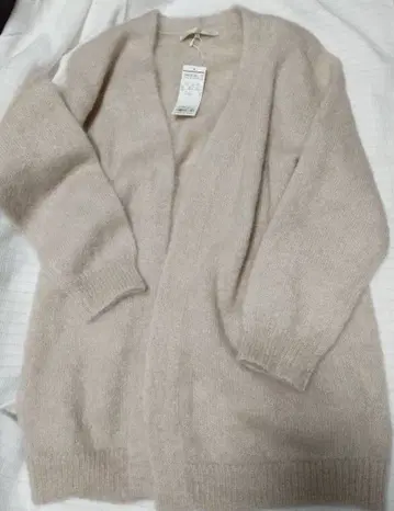 택 포함 미사용 새상품 자유구 모헤어 베이지 가디건