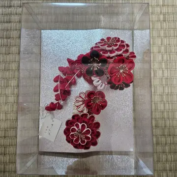 성인식 머리 장식 쓰마미자이쿠 산비 레드 화이트 블랙