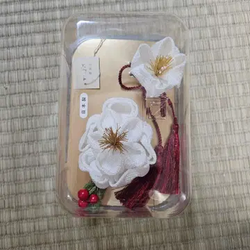 성인식 머리 장식 츠마미자이쿠 산비 화이트 빨간색