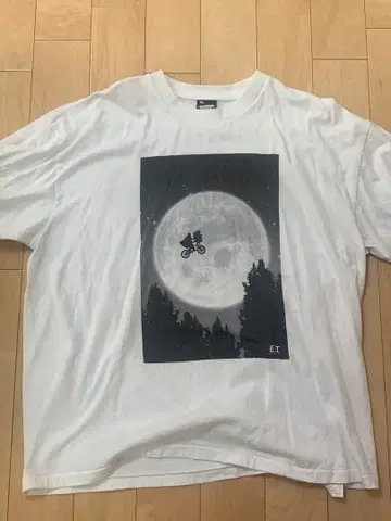 E.T. 그래픽 티셔츠