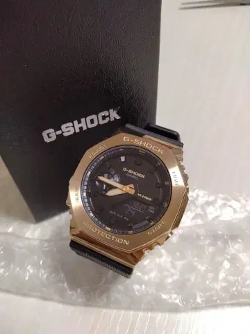 (63) [컨디션 최상] G-SHOCK GM-2100G 골드/블랙