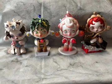 팝마트 스컬판다 피규어 모음