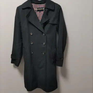 블랙 더블 브레스트 트렌치코트