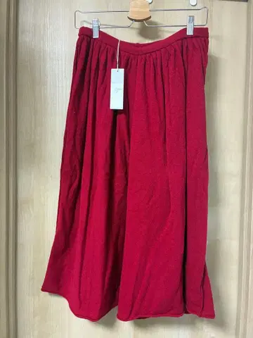 amupurin 레드 플레어 스커트