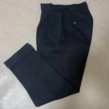 BERWICH 사이즈 42 컨디션 최상 그레이 슬랙스