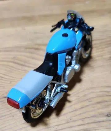 스카이블루 바이크 미니카 그와 그녀