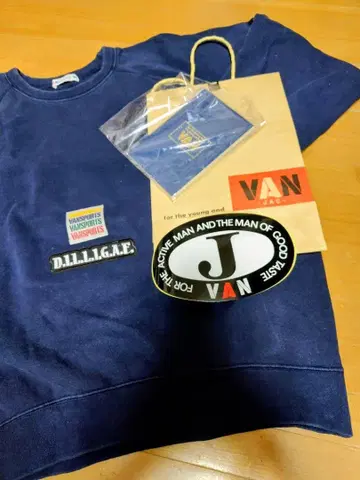 네이비 맨투맨 L 사이즈 & 수첩 등 - 사진 선물 포함