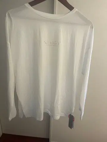 요가 인기 브랜드 나지 화이트 긴팔 티셔츠 로고 택 포함 미사용 새상품