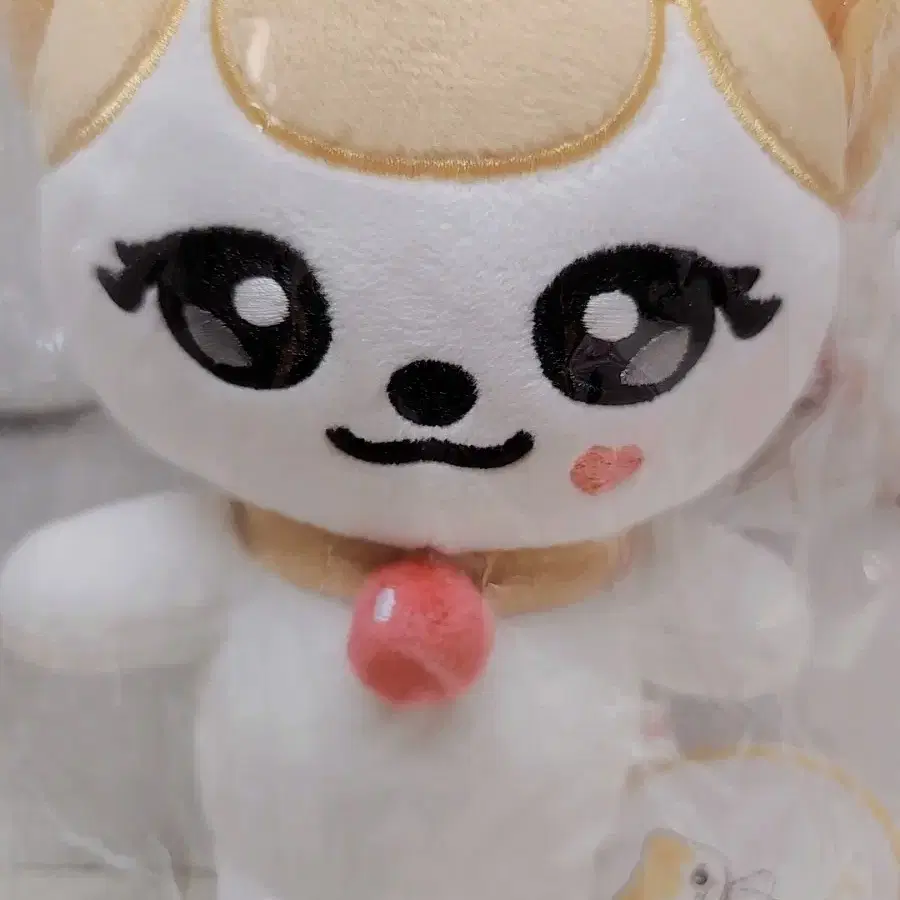 Ive Jang Wonyoung Wonyoung minive Cherry Mega Cherry Cushion Ive Jang Wonyoung Wonyoung minive Cherry Mega Cherry Cushion