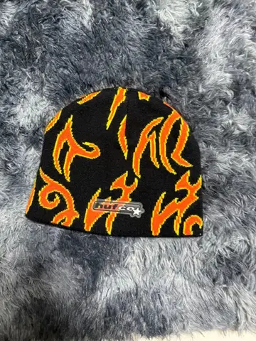 huf 불꽃 무늬 니트 모자