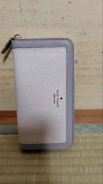 kate spade 장지갑 옅은 그레이/그레이