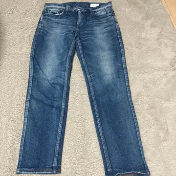 어퍼 하이츠 스트레이트 데님 25 사이즈 다크 블루