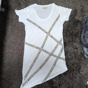 Share Spirit 화이트 T셔츠 스트라이프 디자인