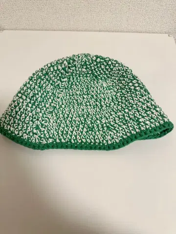 그린과 화이트의 버킷 햇