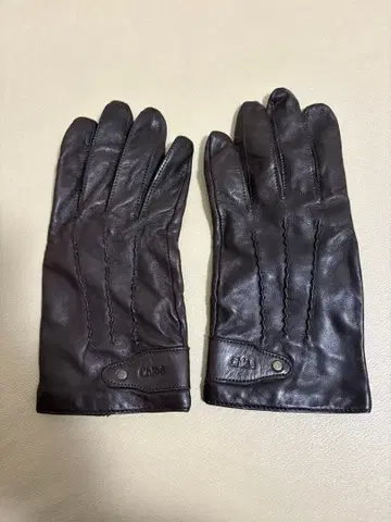 끌로에 다크 브라운 가죽 장갑