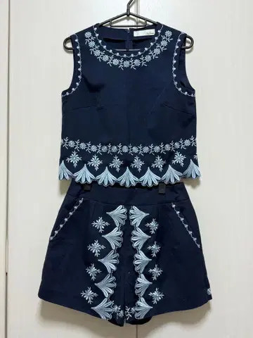 릴리 브라운 셋업 LilyBrownsnidel 스나이델