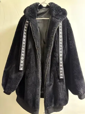 REFLEM 토끼 귀 BIG 퍼 후드티