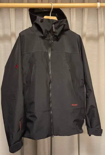 JJJJound Descente Hardshell 파카