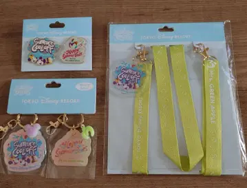 디즈니 서머쿨오프 Mrs. GREEN APPLE 스트랩 키