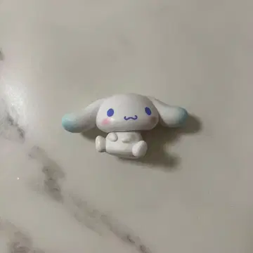 산리오 시나모롤 피규어