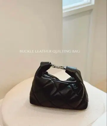 퀼팅 가죽 숄더백