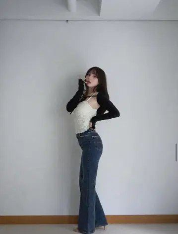 ANDMARY 라이트 블루 데님 플레어