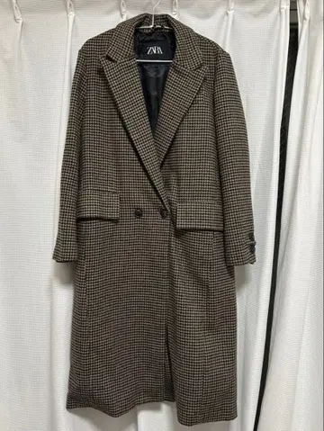 ZARA 체크 무늬 더블 브레스트 코트