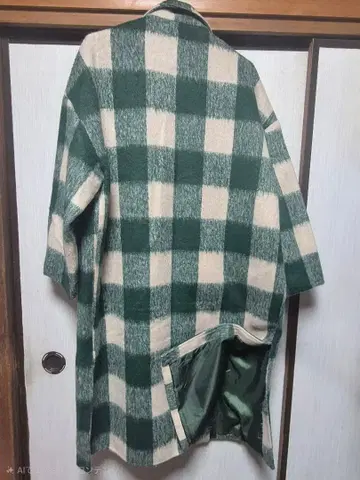 그린과 베이지 체크 무늬 롱 코트 F 사이즈