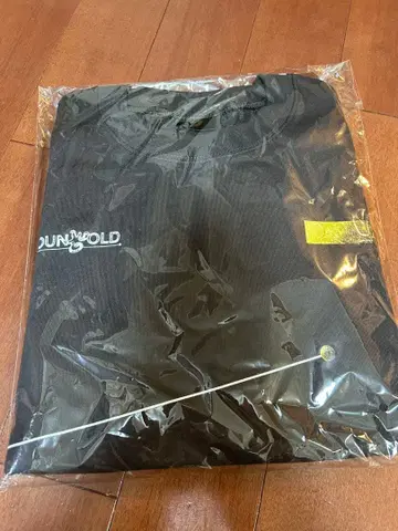 [ 미개봉 새상품 ] SixTONES YOUNGOLD 굿즈 트레이닝복