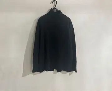 Mila Owen 하이넥 니트 풀오버