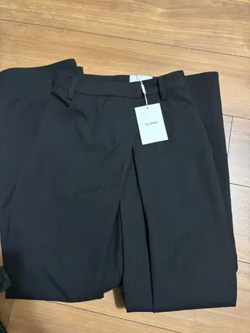 클라네 다나카 미나미 팬츠