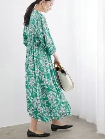 ROPE [ 세탁 가능 ] 플라워 프린트 보타이 원피스 그린