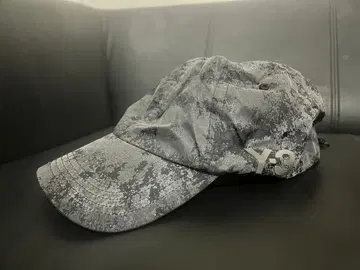 새상품급 Y-3 메탈릭 카모 패턴 캡