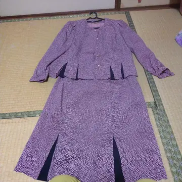 보라색 계열 도트 무늬 정장 세트 (긴팔)