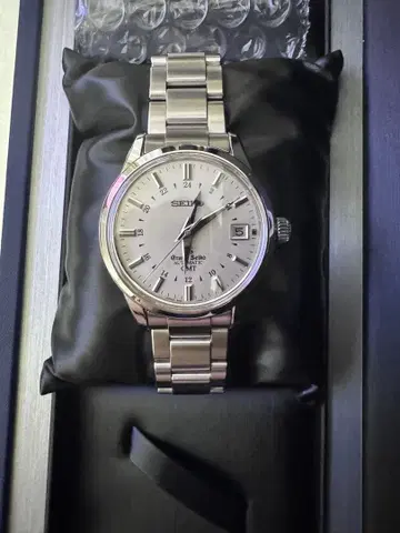 Grand Seiko sbgm023